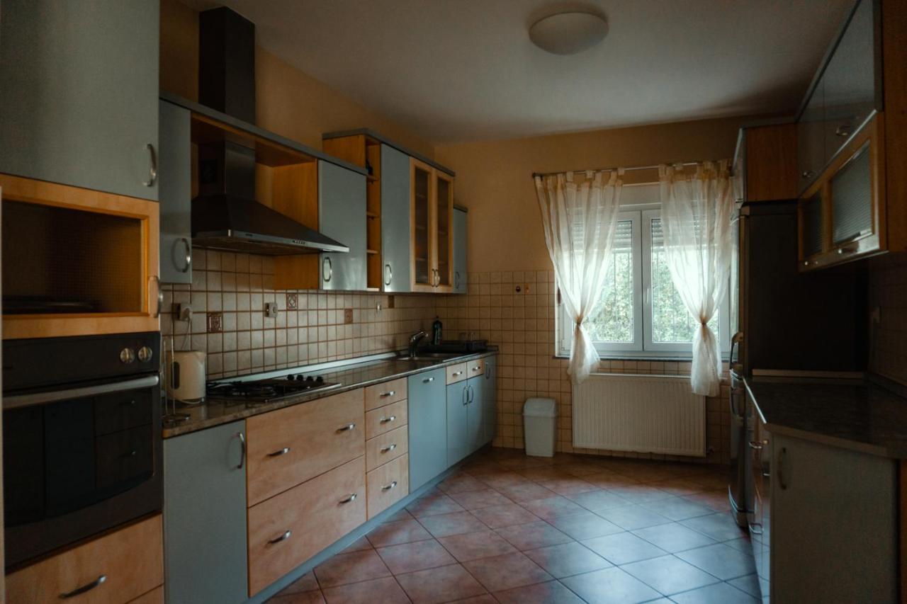 Holiday Home Rozic - Villa With Private Seasonal Heated Pool Mostar Exterior foto