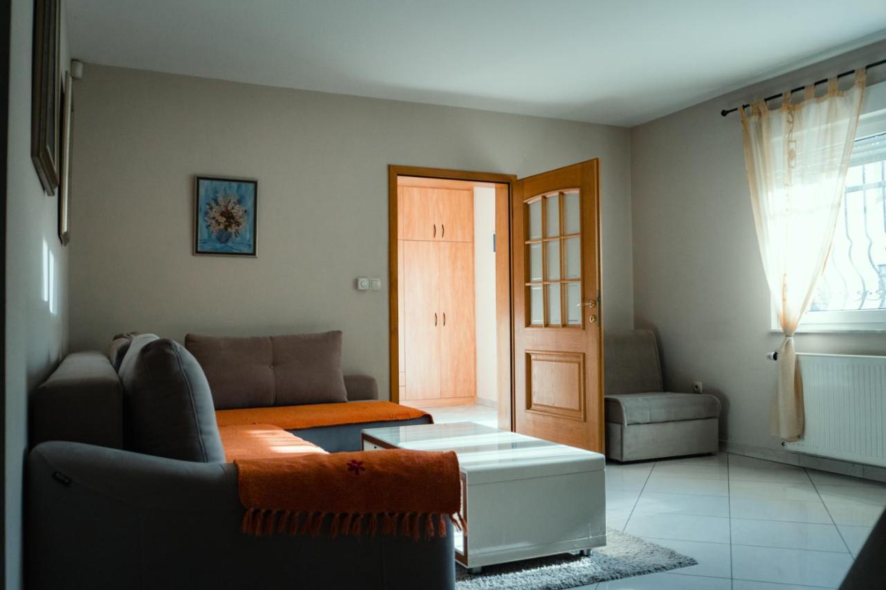 Holiday Home Rozic - Villa With Private Seasonal Heated Pool Mostar Exterior foto