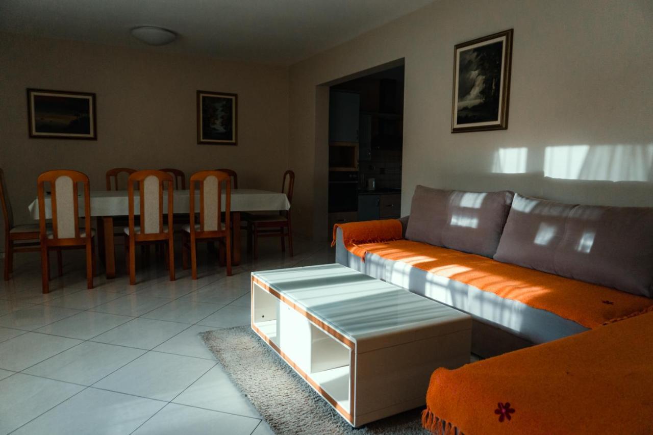 Holiday Home Rozic - Villa With Private Seasonal Heated Pool Mostar Exterior foto