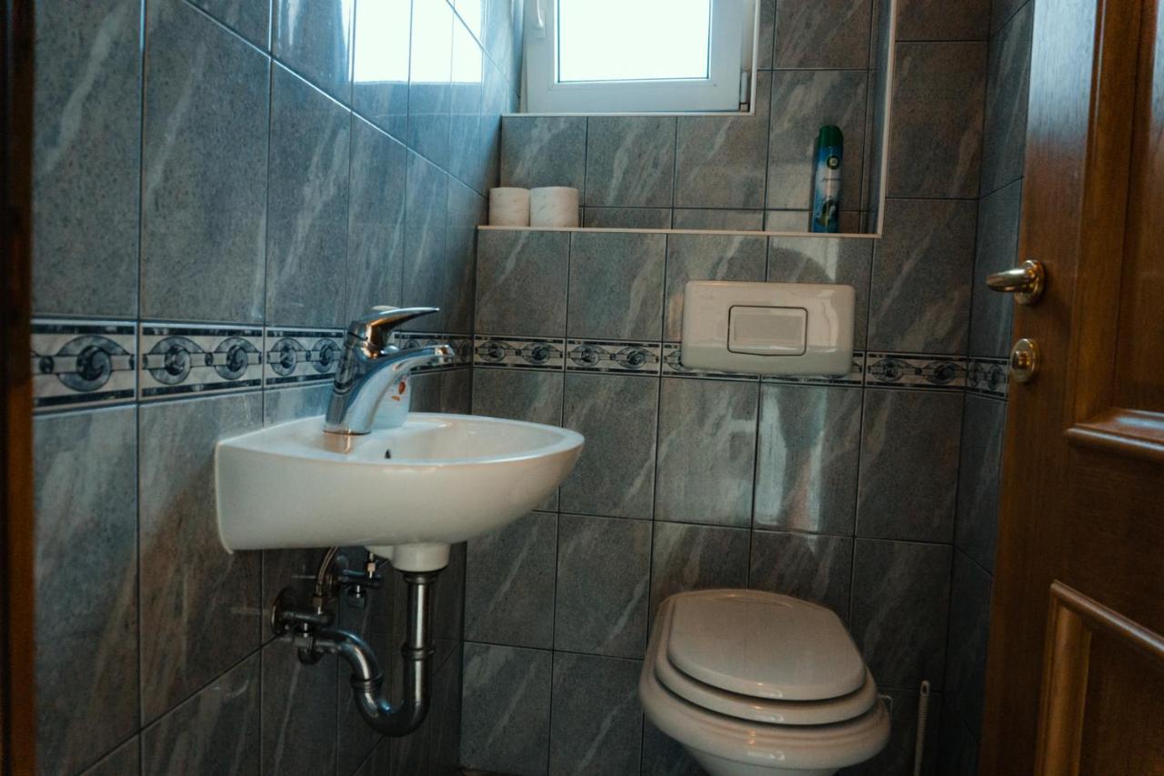 Holiday Home Rozic - Villa With Private Seasonal Heated Pool Mostar Exterior foto