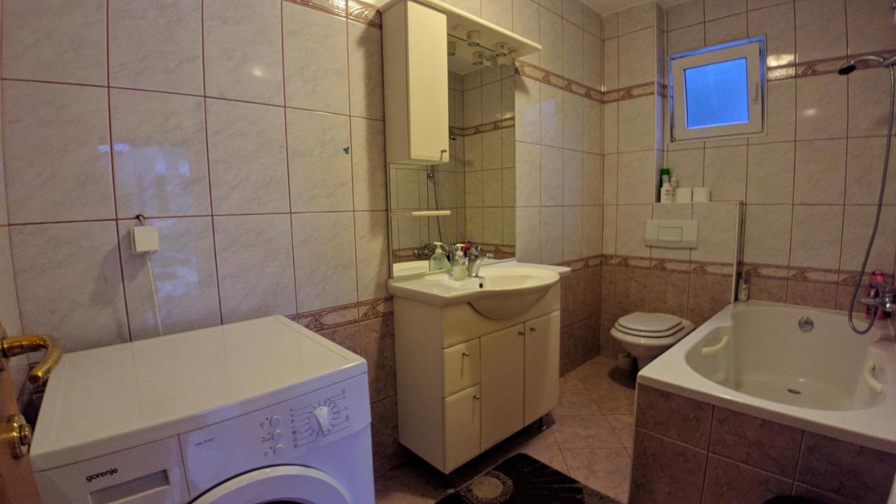 Holiday Home Rozic - Villa With Private Seasonal Heated Pool Mostar Exterior foto